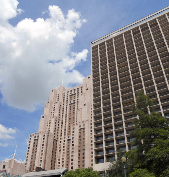 35th Reunion - 2011
Crowne Plaza in San Antonio, TX.  The weather was a mite hot.
