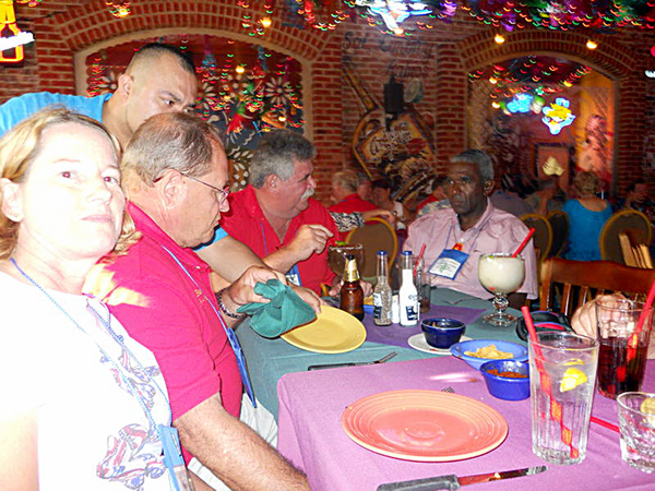 Friday Night Special at LaMargarita
Pre-Dinner chat at the La Margarita.
