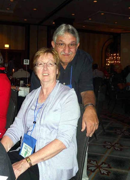 35th Reunion - 2011
"A" Battery FDC expert Greg Malnar and wife Katie enjoy the reunion finale, the Saturday night Banquet.
