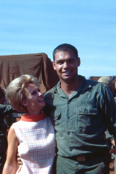 Star Power
Actress Tippi Hedren and me.   Woulda made a nice going home present.
