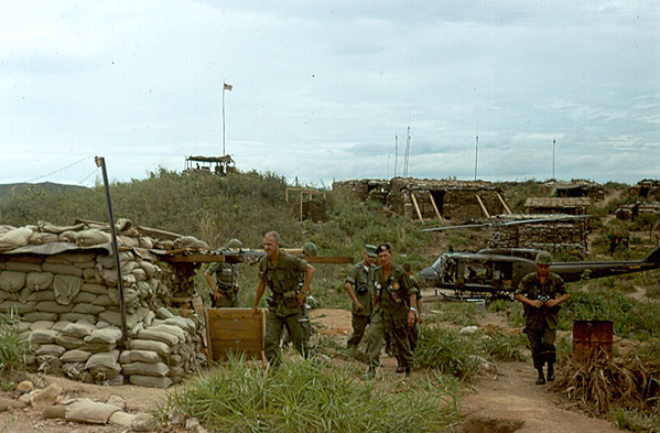 LZ English
Actor Wendell Corey went on a tour of LZs in the boonies.
