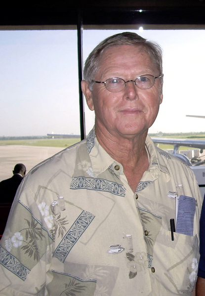 Modern-day Dennis
FO Dennis Munden at an airport.  Dennis ended his duties in Vietnam as an Air Observer.
