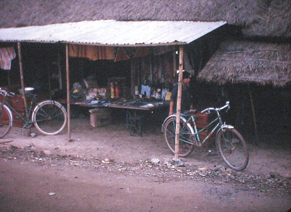 Sights & Scenes
Roadside business
