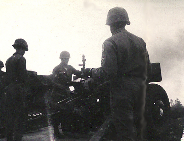 Training & Demo
Looks like training in progress.  Note the "stateside" fatigues with the white cloth name tags.  Confirms that the timeframe is 1966.
