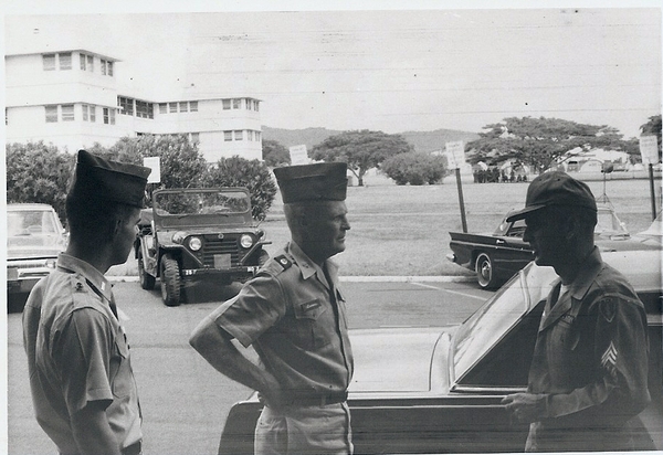 Troop Leader
This is a photo of Brig Gen Walker (center), deputy commander of the 25th Inf Div, who led the 3rd Brigade on "Operation Blue Light" to the Central Highlands, the entry of "The Mighty Ninth" into Vietnam, December, 1965.
