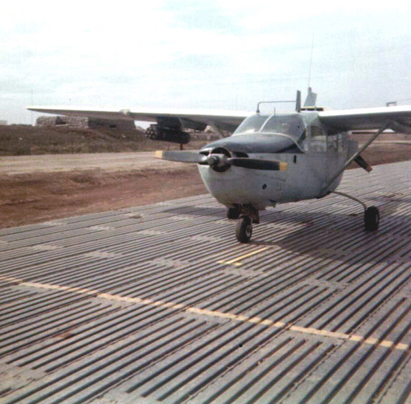 Cessna 337 Skymaster
The Cessna used by the "Cider FACs".
