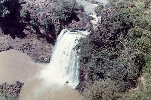 Waterfall
A rare sight in Vietnam - a waterfall.
