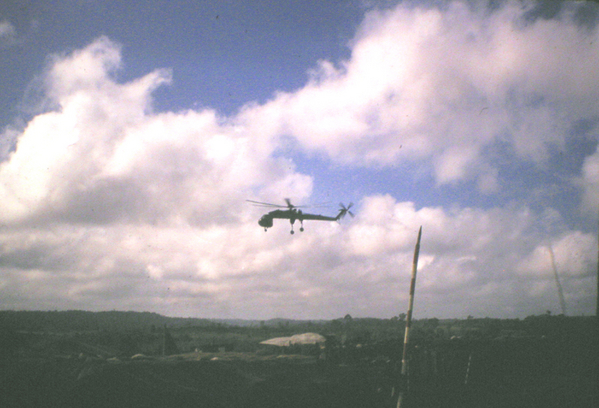 Dragonfly
Looks like a giant dragonfly or a plane designed by a committee, but this Sikorksky Sky Crane could pick up virtually anything.
