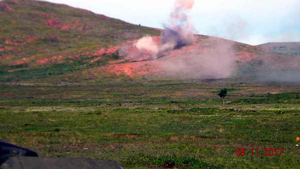 Thursday Firepower Demonstration
No more targets like auto-truck-tank bodies anymore; the "targets" were ridge lines.

Photo courtesy of Bob Wilson
