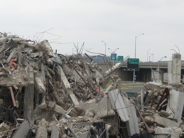 Washington, DC
This is Washington, DC, in its usual state.  Quite a mess, isn't it?  It's supposed to be the entrance to the reunion hotel.
