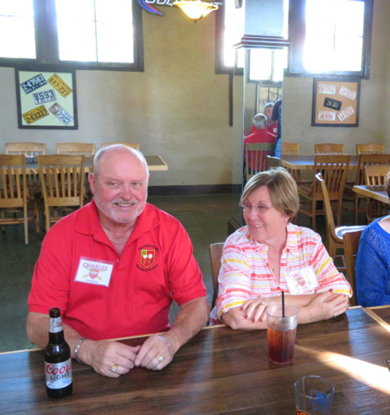 Old Plantation - Thurs Evening Dinner
Happy camper, now!  Charles has a cold beer.  Charles & Carolyn Sizemore.

Photo courtesy of Barbara Moeller
