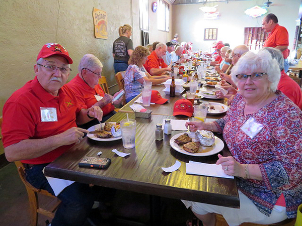 Old Plantation - Thurs Evening Dinner
"Food's here!"  Steve & Madelyn Cox are digging in.

Photo courtesy of Barb Moeller
